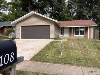 2108 Butterfield Ct, Maryland Heights, MO 63043