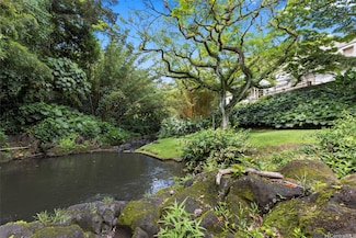 187 Dowsett Ave, Honolulu, HI 96817