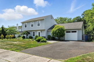1072 Lake Placid Dr, Toms River, NJ 08753