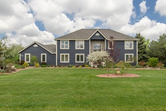 N72W27714 Glacier Pass, Hartland, WI 53029