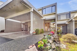 22701 Lakeview Dr Unit D4, Mountlake Terrace, WA 98043