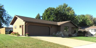 749 Birch St, Dawson, MN 56232