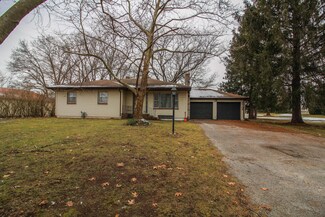 56108 Buckhorn Rd, Three Rivers, MI 49093