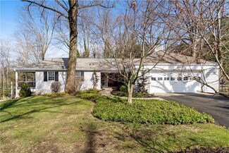 4406 Birchwood Ln, Allison Park, PA 15101