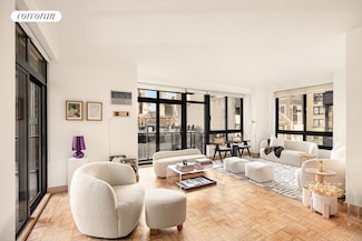 100 United Nations Plaza Unit 7G, New York, NY 10017