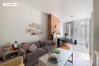 210 Calyer St Unit 1, Brooklyn, NY 11222