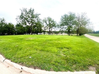 325 College St, Boone, IA 50036
