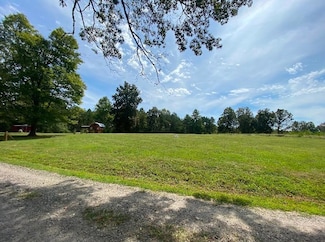 38 Holly Point Dr, Murphy, NC 28906