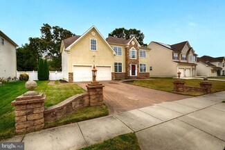 27 Conifer Way, Sicklerville, NJ 08081