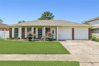 134 Willowbrook Dr, Gretna, LA 70056