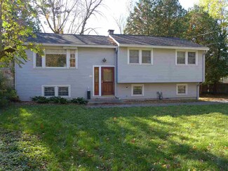 325 Hullcrest Rd, Shelburne, VT 05482