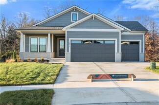 4570 NW 49th Place, Riverside, MO 64150