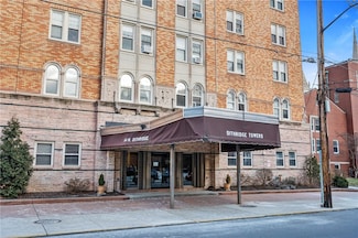 144 N Dithridge St Unit 406, Pittsburgh, PA 15213