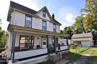22 E 2nd St, Jim Thorpe, PA 18229