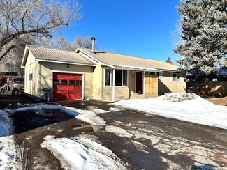 128 S Milwaukie Ave, Hines, OR 97738