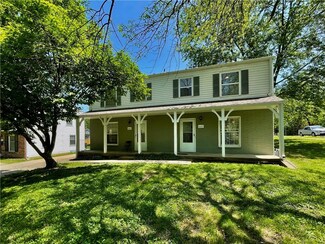 6643 Floyd St, Mission, KS 66202