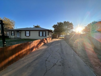 2113 Avenue P, Lubbock, TX 79411