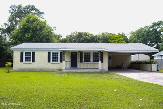 1703 14th St, Pascagoula, MS 39567