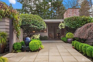 7711 SE 58th St, Mercer Island, WA 98040