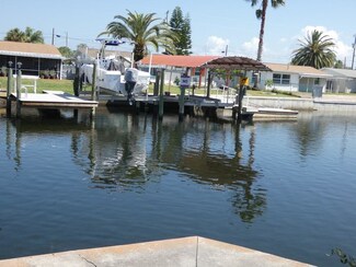 13606 Outboard Ct, Hudson, FL 34667