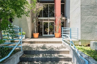 5151 Balboa Blvd Unit 104, Encino, CA 91316