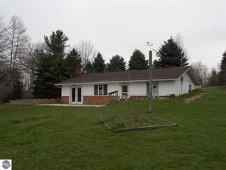 11525 Remick Rd, Blanchard, MI 49310