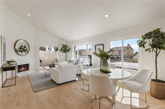 8892 Katella Ave Unit 12, Anaheim, CA 92804