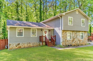 484 Aberdeen Dr, Stone Mountain, GA 30083