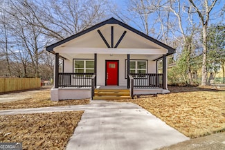 588 S Broad St, Toccoa, GA 30577
