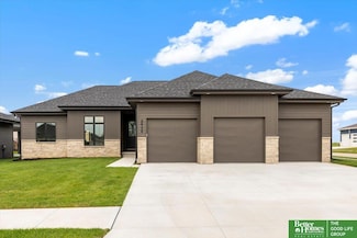 5924 N 208th St, Elkhorn, NE 68022