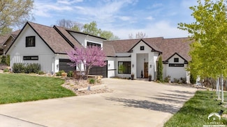 5734 Longleaf Dr, Lawrence, KS 66049