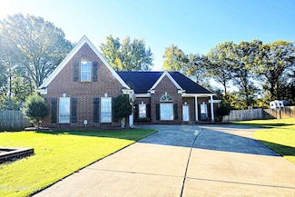 5715 Grove Ln, Horn Lake, MS 38637