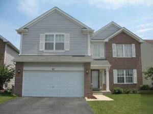 84 Kenilworth Ct, Romeoville, IL 60446