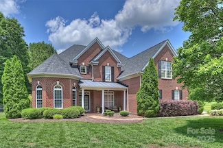 2300 Lord Anson Dr, Waxhaw, NC 28173
