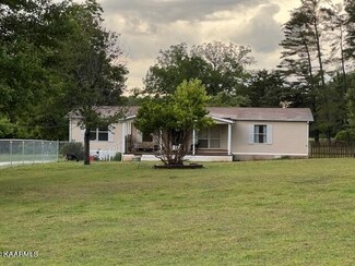 5709 Roberts Rd, Corryton, TN 37721