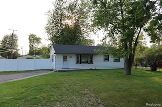 6966 Gulley St, Taylor, MI 48180