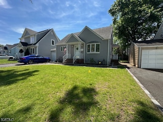 775 Pinewood Rd, Union, NJ 07083