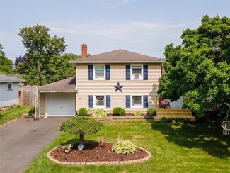34 Gladmar Dr, Rochester, NY 14622