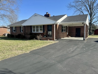 121 N Hills Dr, McMinnville, TN 37110