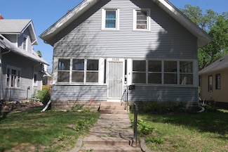 3526 Queen Ave N, Minneapolis, MN 55412