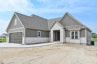 1618 White Deer Trail, Waukesha, WI 53189