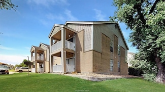 1014 Autumn Cir Unit A, College Station, TX 77840