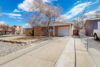 1732 Martha St NE, Albuquerque, NM 87112