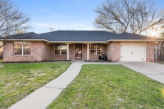 411 N Oak St, Waco, TX 76705