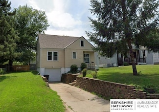 4745 Meredith Ave, Omaha, NE 68104