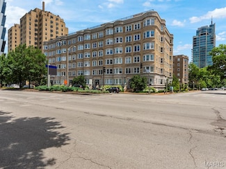 10 N Kingshighway Blvd Unit 4C, Saint Louis, MO 63108