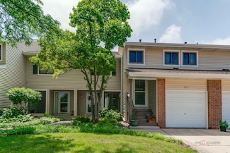 211 Winding Oak Ln, Buffalo Grove, IL 60089