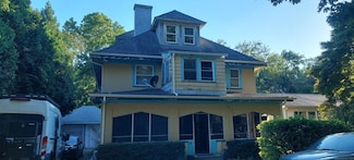 2 Faye St, New London, CT 06320