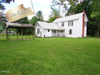 305 Swimming Pool Rd, Hampton, TN 37658
