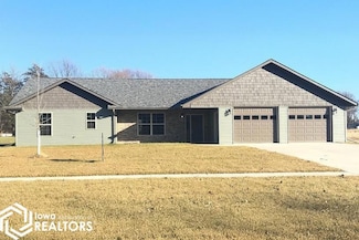 1120 Willow Ave, Burlington, IA 52601